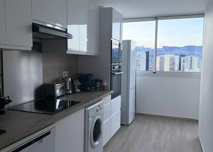 Apartment Deux Pieces Moderne Avec Balcon & Vue Degagee *